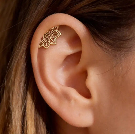 Piercing Helix Fiore di Loto in Titanio ASTM F136 – 16G