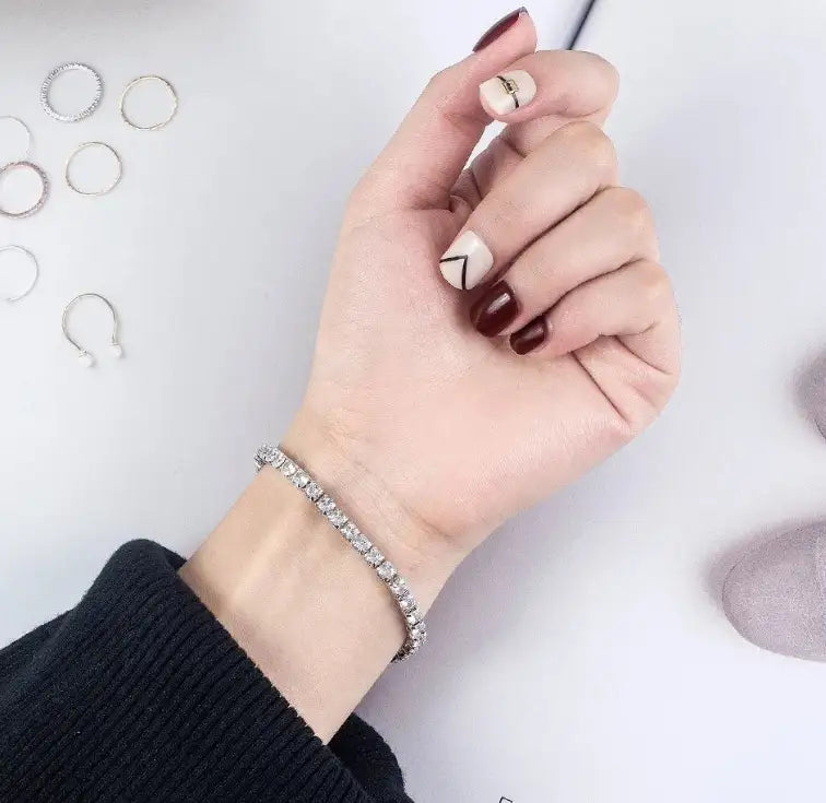 Bracciale Tennis in Argento Sterling 925 con Zirconi – Eleganza Senza Tempo